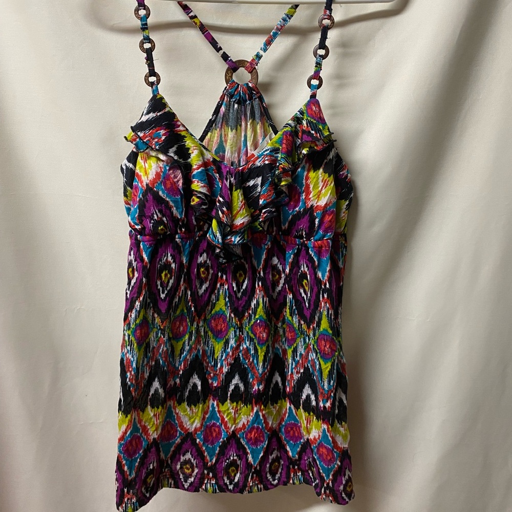 Halter top, bright colors, wood ring decor. NEW